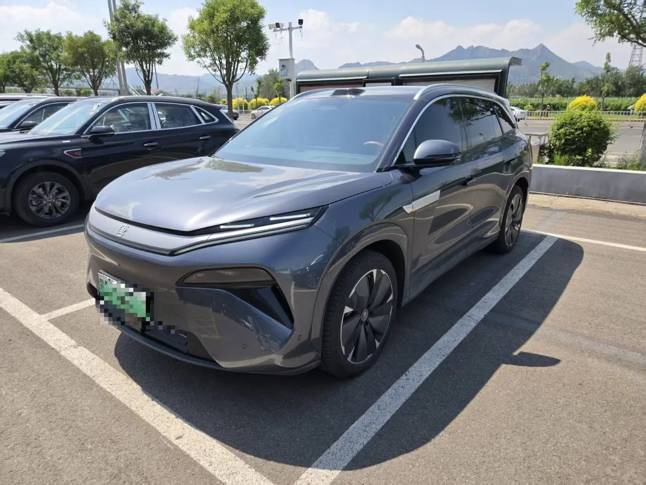 Tang L 2025 EV 600KM Four-Wheel Drive LiDAR Flagship Edition