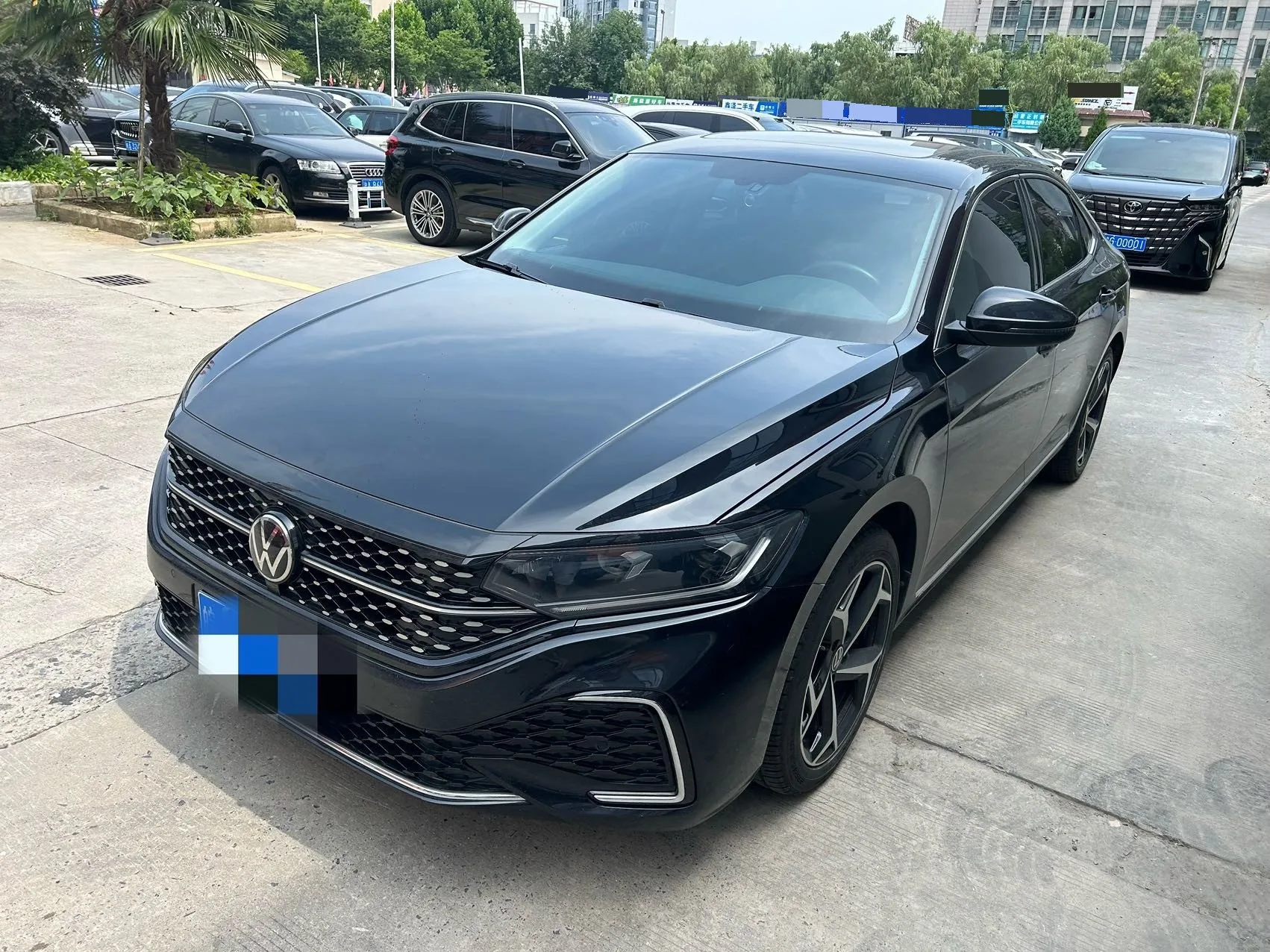 Volkswagen 2023 Passat 2.0TSI 330TSI Starry Sky Elite Edition (Facelift) Automatic Transmission