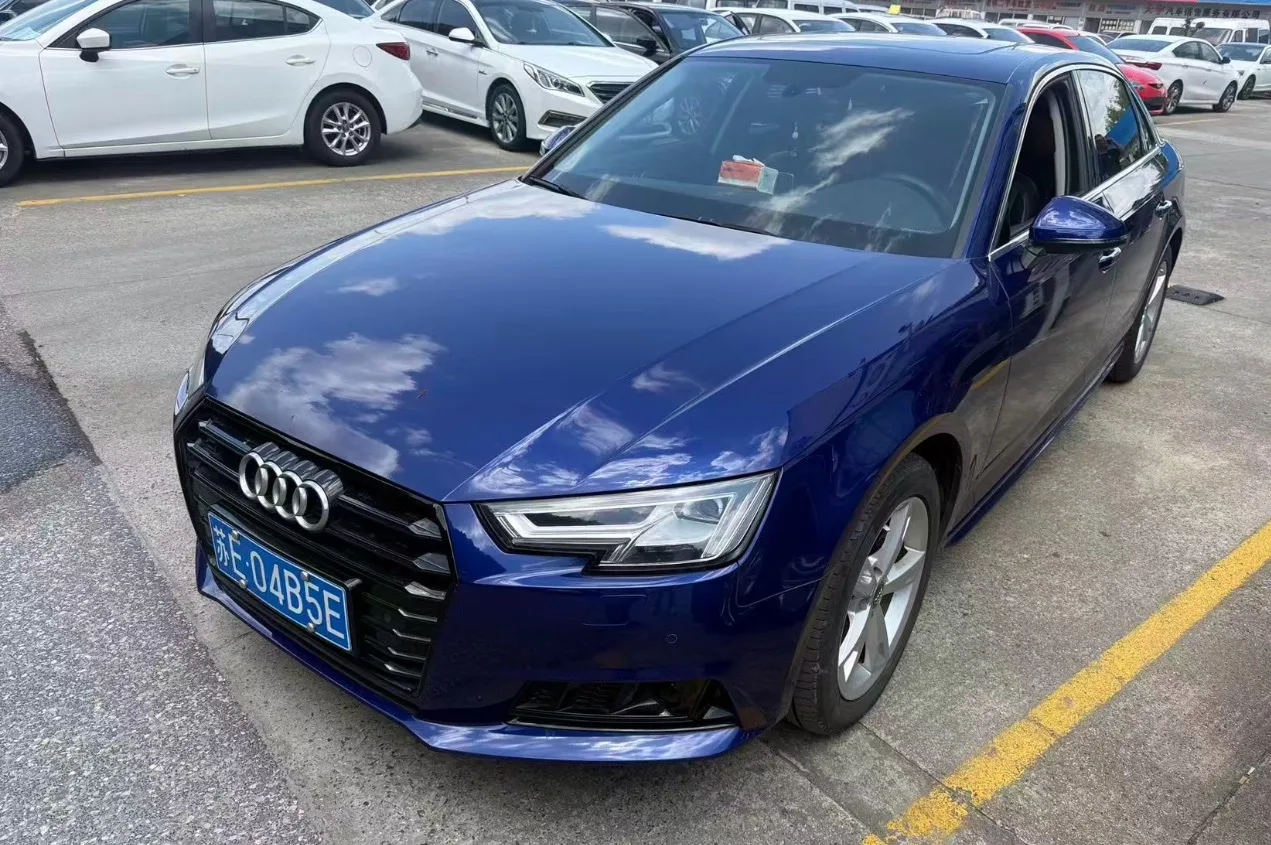 Audi A4L 2017 40 TFSI Fashion Edition