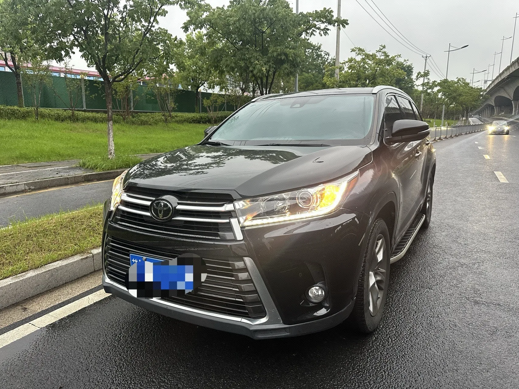 2018 Toyota Highlander 2.0T AWD Premium Edition, 7-Seater, China VI