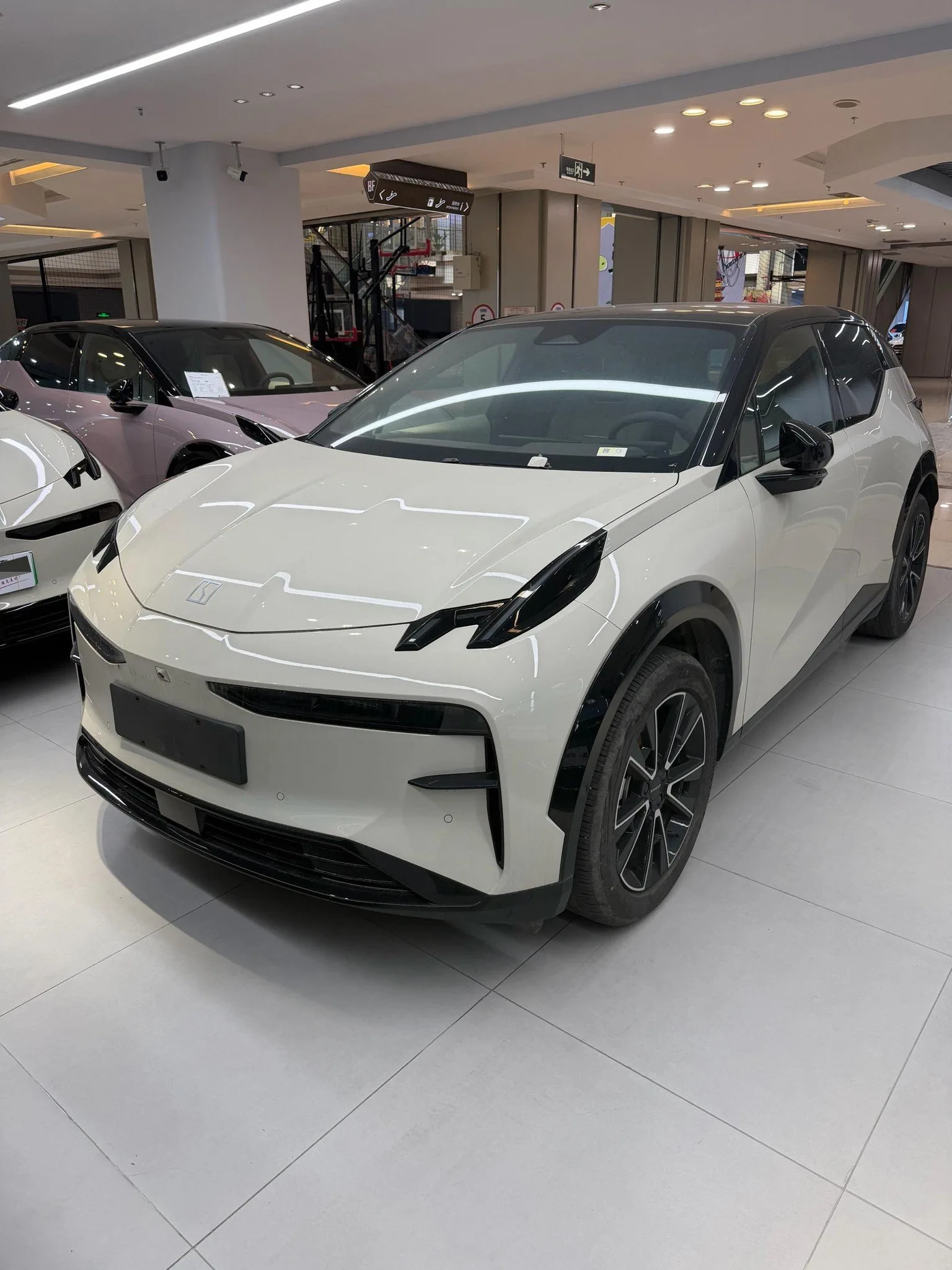 JiKrypton 2025 JiKrypton X Four-Seat Rear-Wheel Drive Magic Cube Edition Automatic Transmission