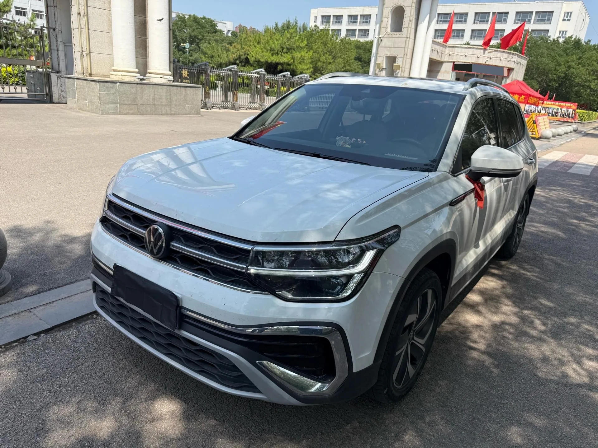 Volkswagen 2023 Tharu 1.5TSI 300TSI 2WD Full Moon Edition Automatic