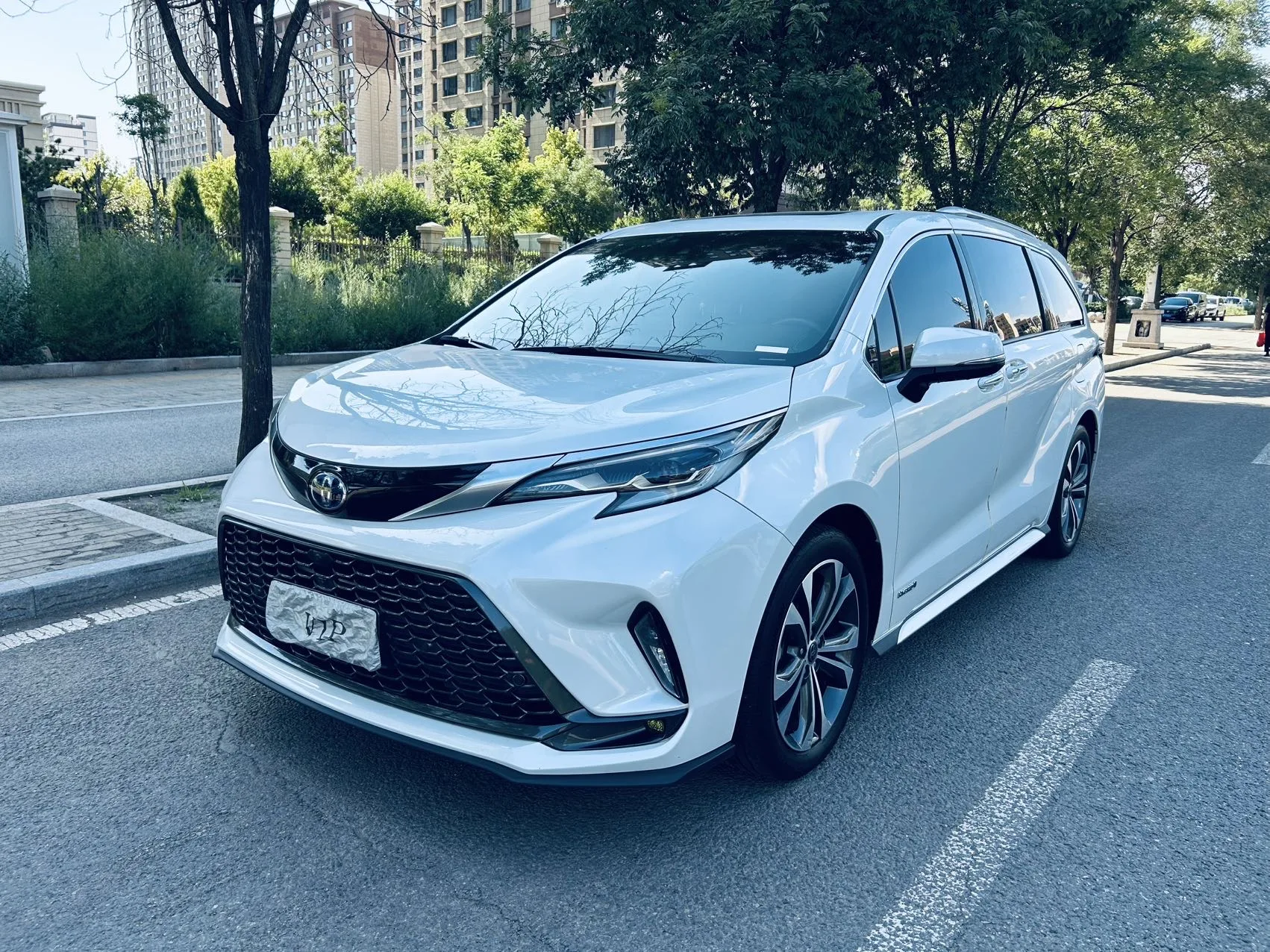 Toyota 2023 Grandeur Hybrid 2.5 CVT VIP Edition Automatic