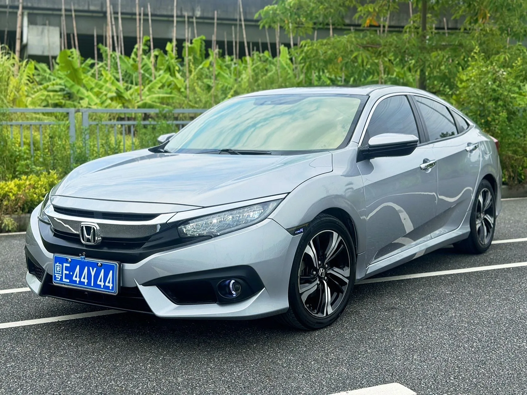 2016 Civic 220TURBO CVT Premium Edition