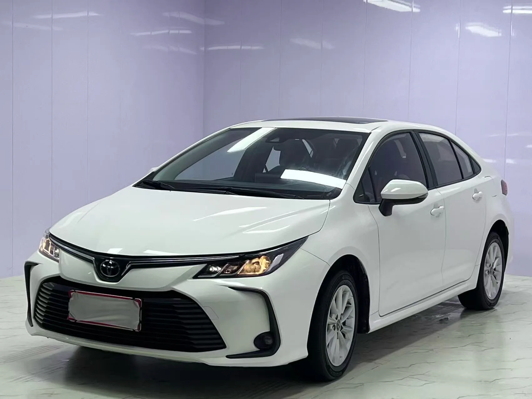 2021 丰田 花冠 1.2吨 S-CVT 精英 加 版