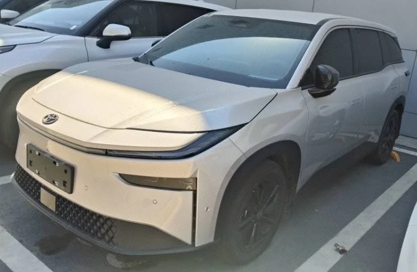 Toyota 2026 Platinum 3X 520 Pro Automatic