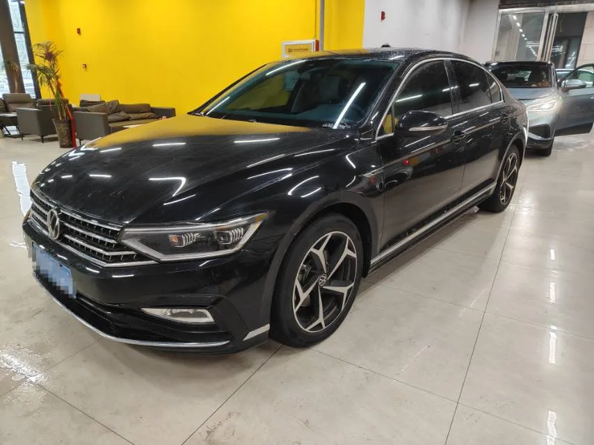 2022 Volkswagen Passat 330TSI DSG Basic Model