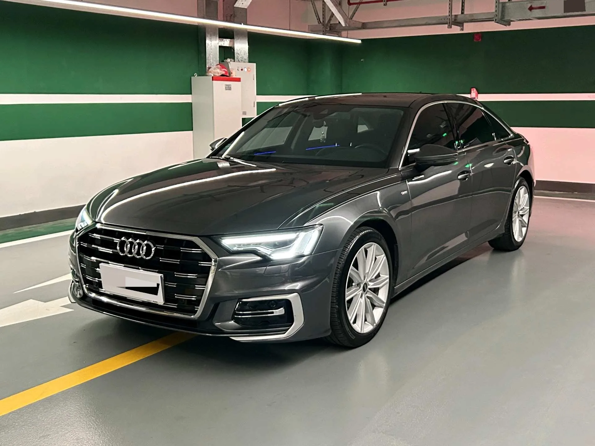 Audi A6L 2022 Facelift 45 TFSI Dynamic Edition