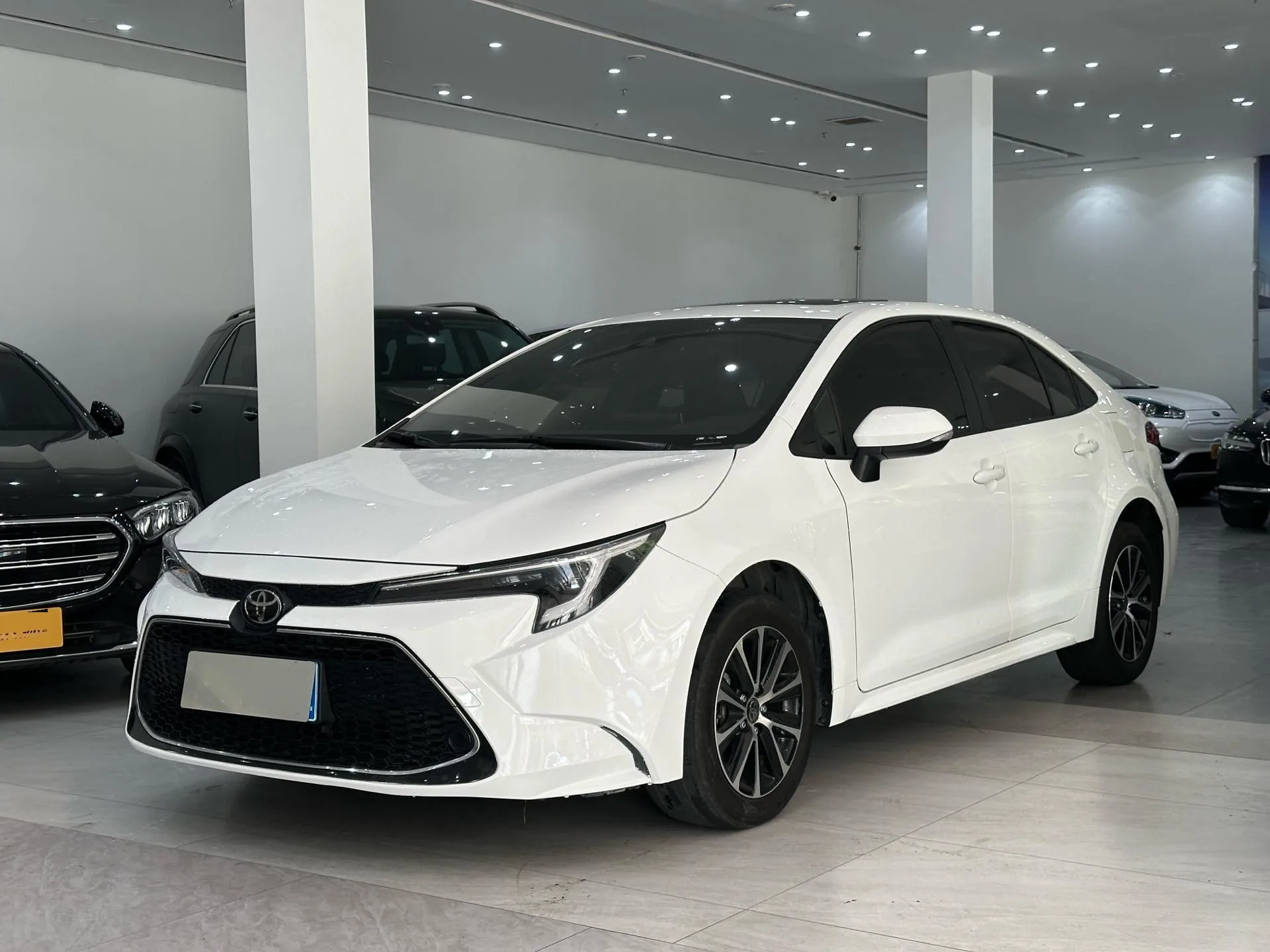 Toyota 2023 Corolla 1.2T CVT 185T Luxury Edition Automatic