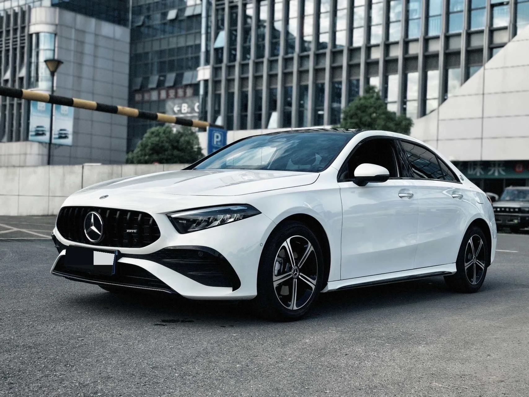 Mercedes-Benz A-Class 2025 A 200 L 1.3T Fashion Automatic