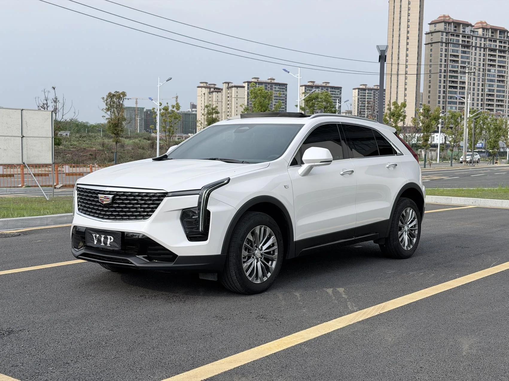 2024 Cadillac XT4 28T Two-Wheel Drive Luxury