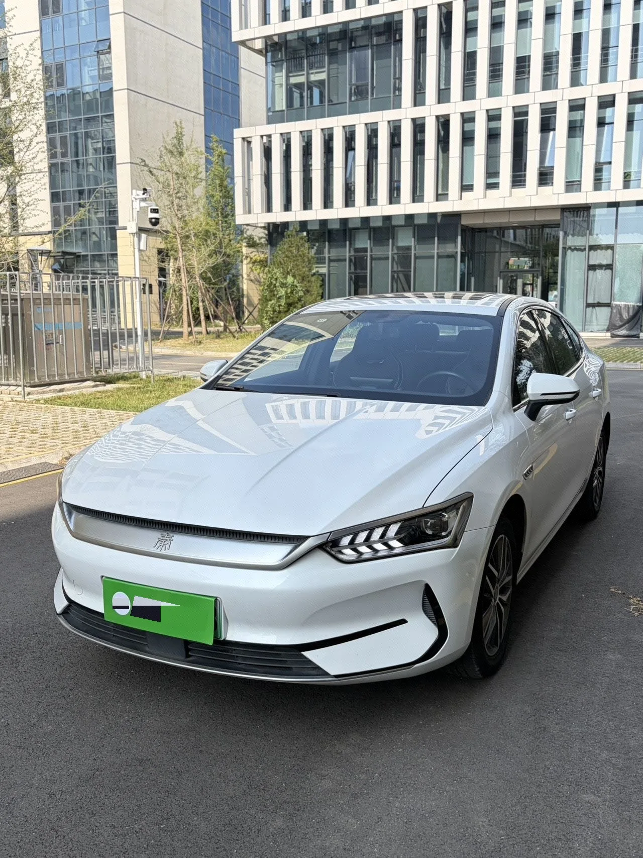 Qin PLUS 2021 EV 400KM Luxury Edition