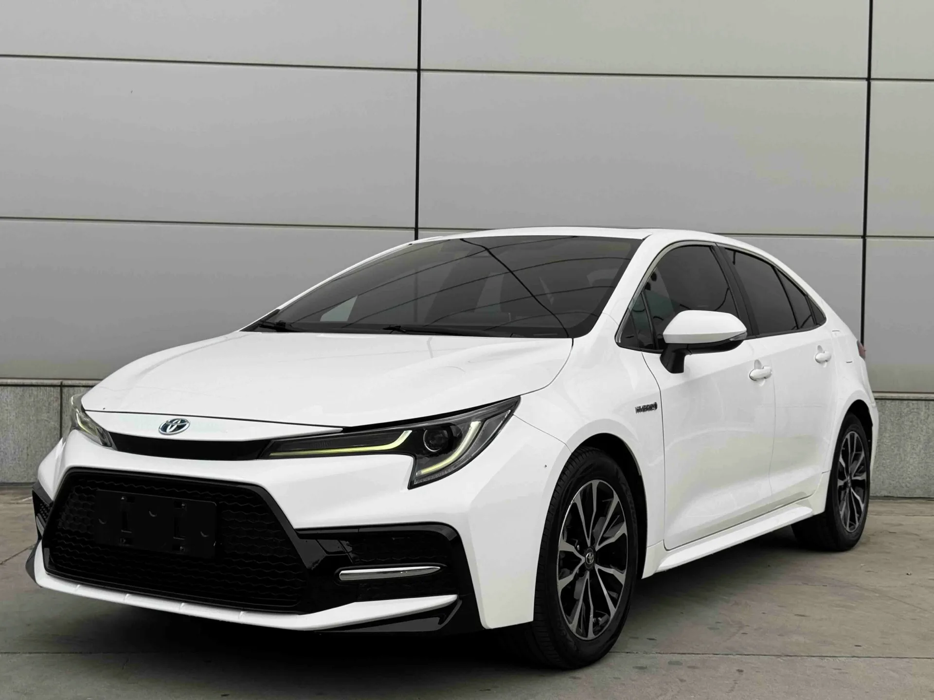 Levin 2022 Hybrid 1.8H E-CVT Sport Edition