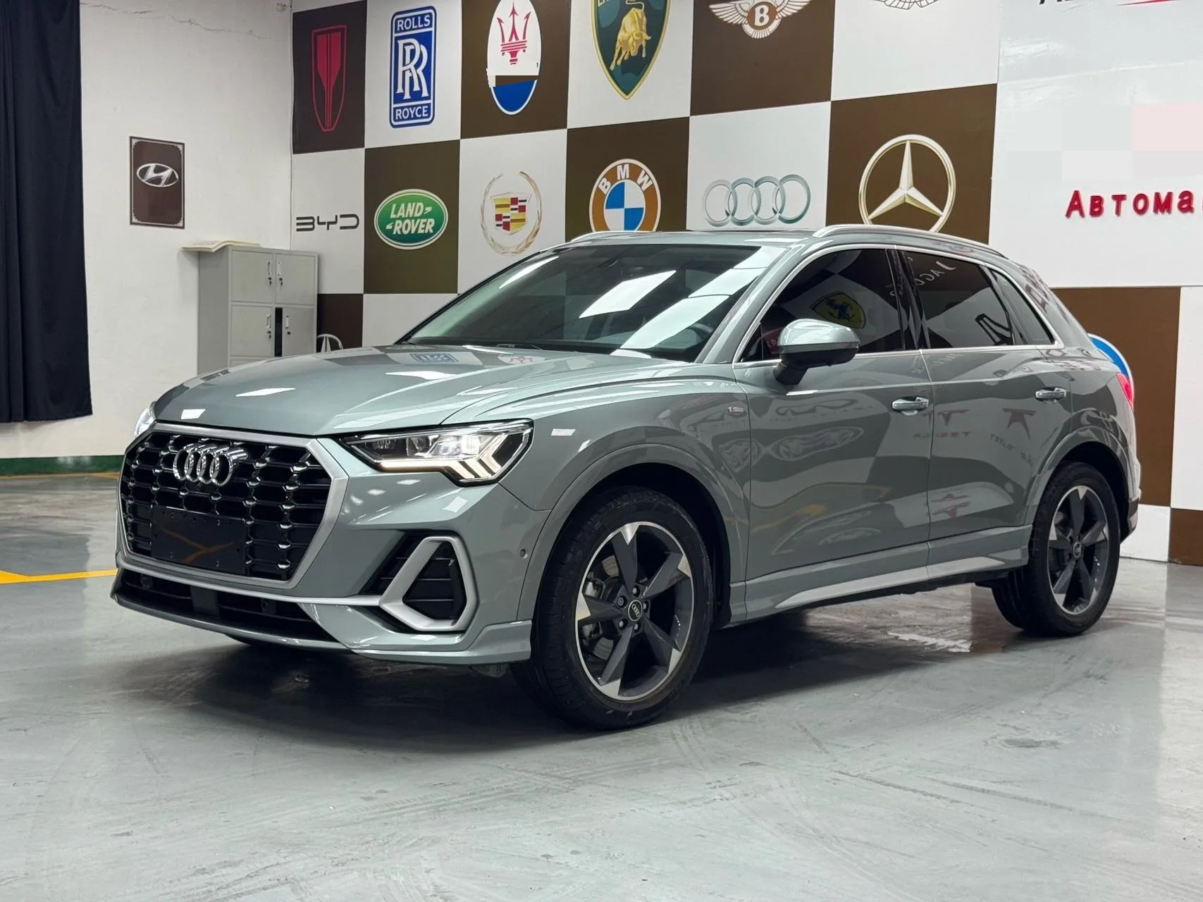 Ауди Q3 2022 35 TFSI Мода Динамический Версия