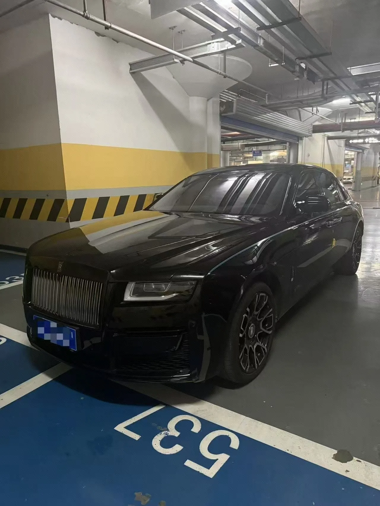 Ghost 2022 6.7T Black Badge
