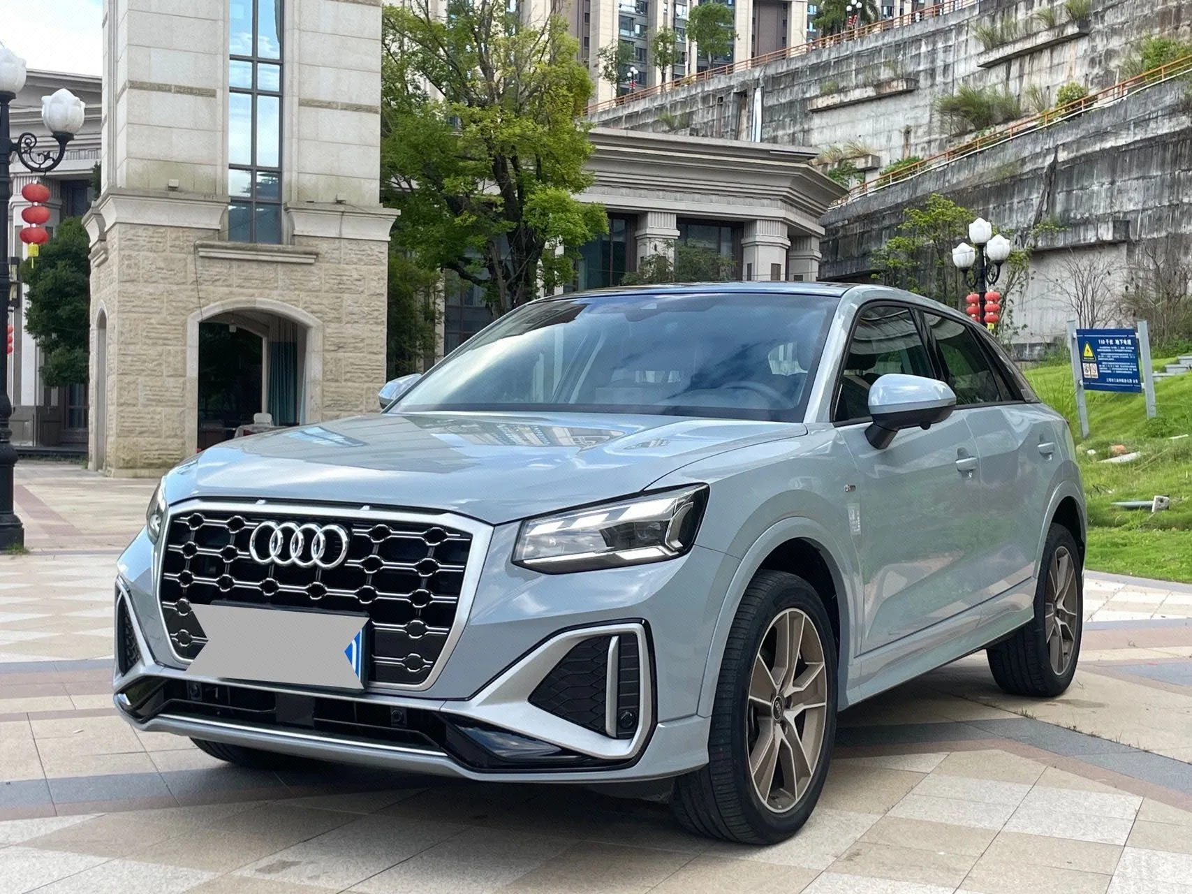 Audi Q2L 2022 35 TFSI Fashion Dynamic Edition