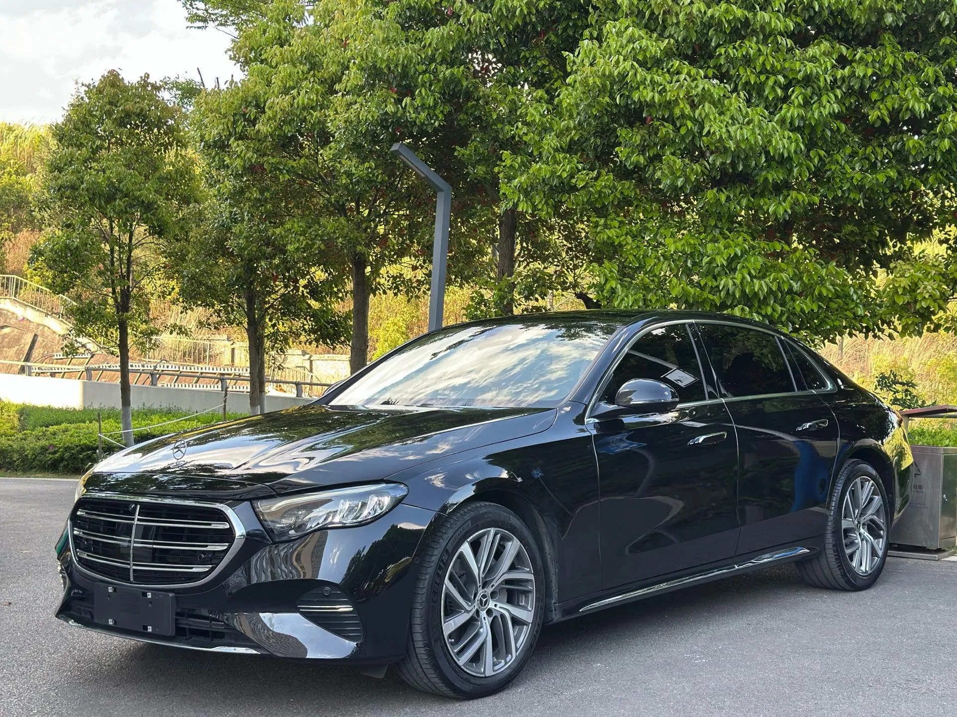 Mercedes-Benz E-Class 2024 E 300 L 48V 2.0T Fashion (Facelift) Automatic