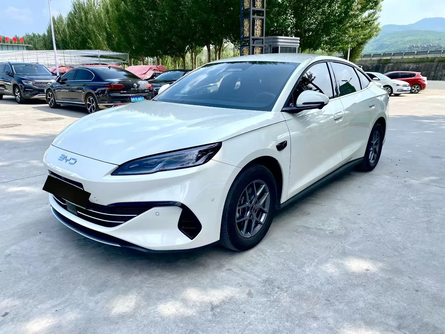 BYD 2025 Seal 06 DM-i 1.5 CVT Intelligent Driving Edition 120KM Premium Model (Automatic Transmission)