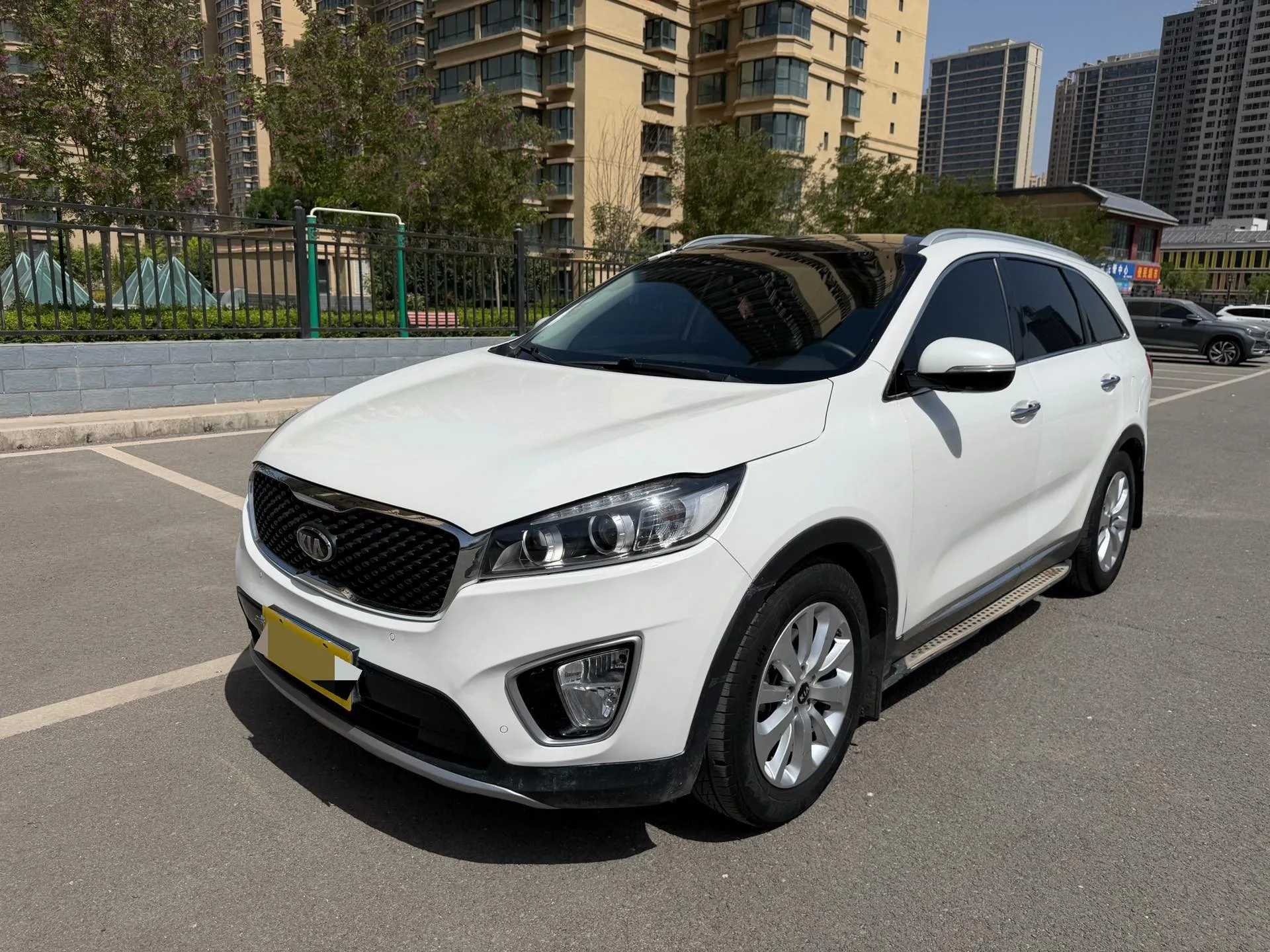 2015 索兰托 L 2.4升 汽油 四驱车 精英 版 5座 （中国 第四 排放 标准）