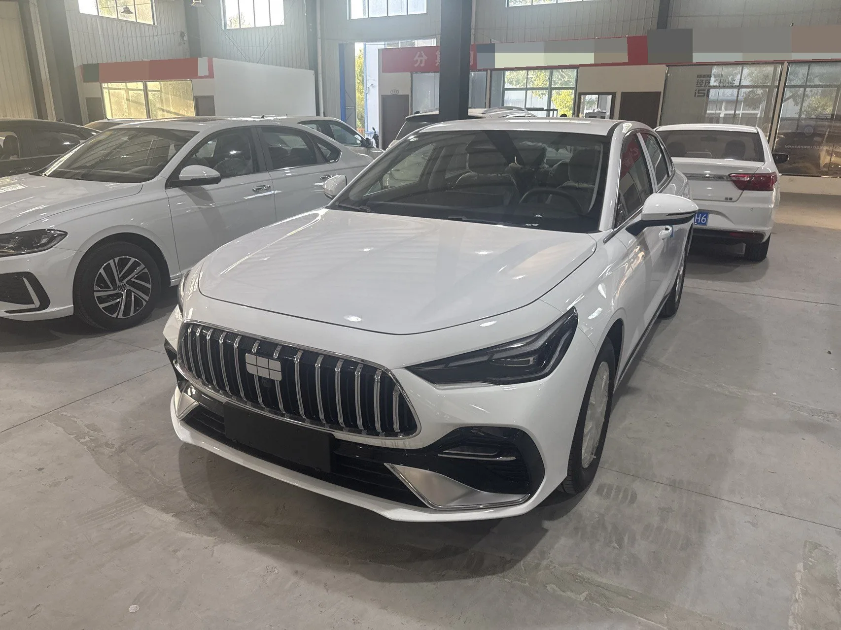 Geely Galaxy 2025 Starry 6 EM-i 1.5 125km Exploration+ Edition Automatic