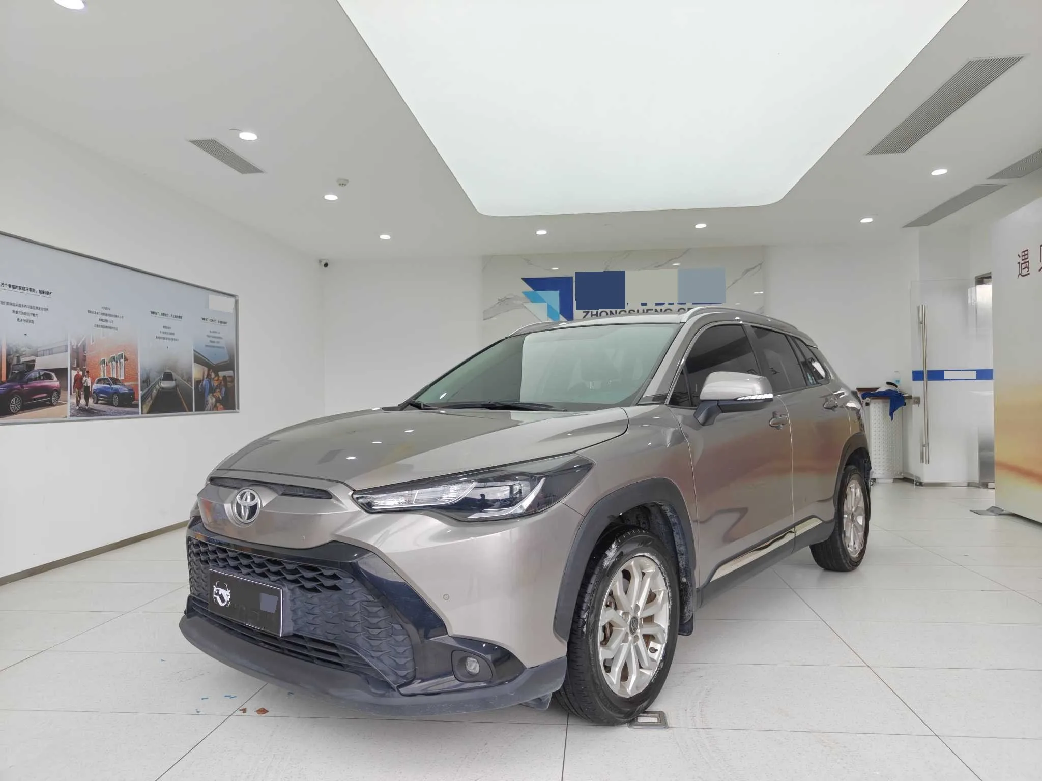 Тойота 2023 Читать GL8 2,0 l вариатор Элита Версия Автоматический