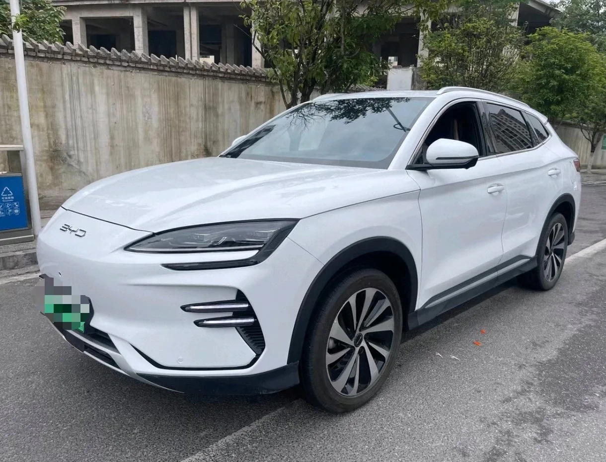 BYD 2023 Song PLUS DM-i 1.5 CVT Champion Edition 110KM Flagship PLUS Automatic