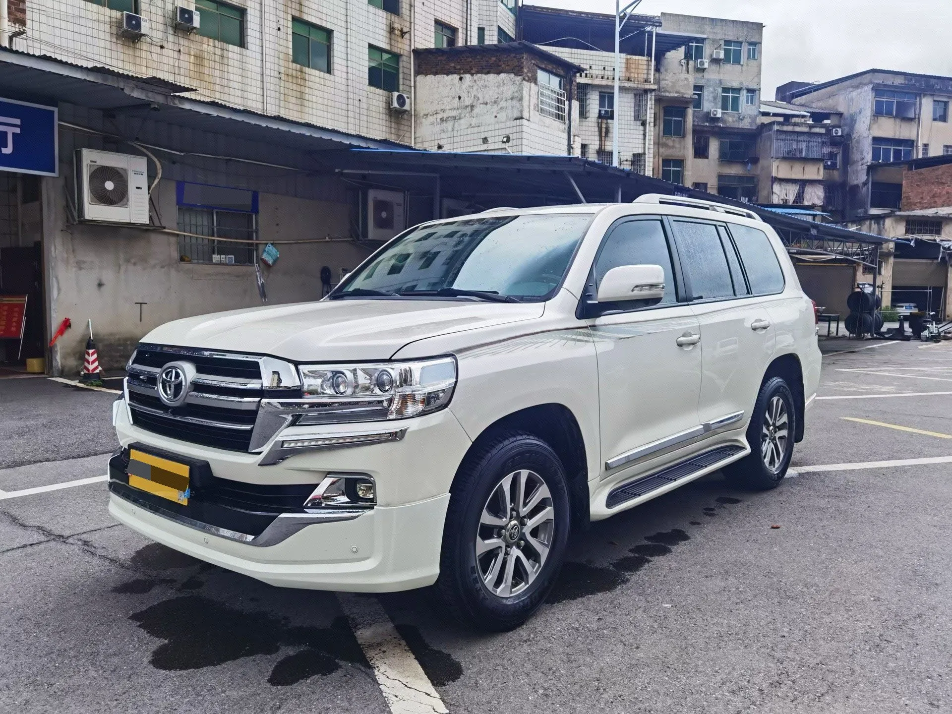2020 Toyota Land Cruiser (Imported) 4.0 Middle East Edition, Manual Transmission