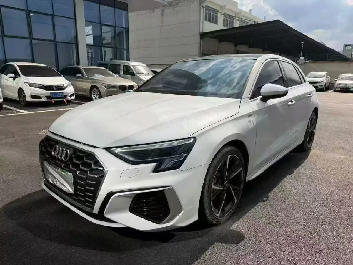 Audi A3 2022 Sportback 35 TFSI Fashion Sport