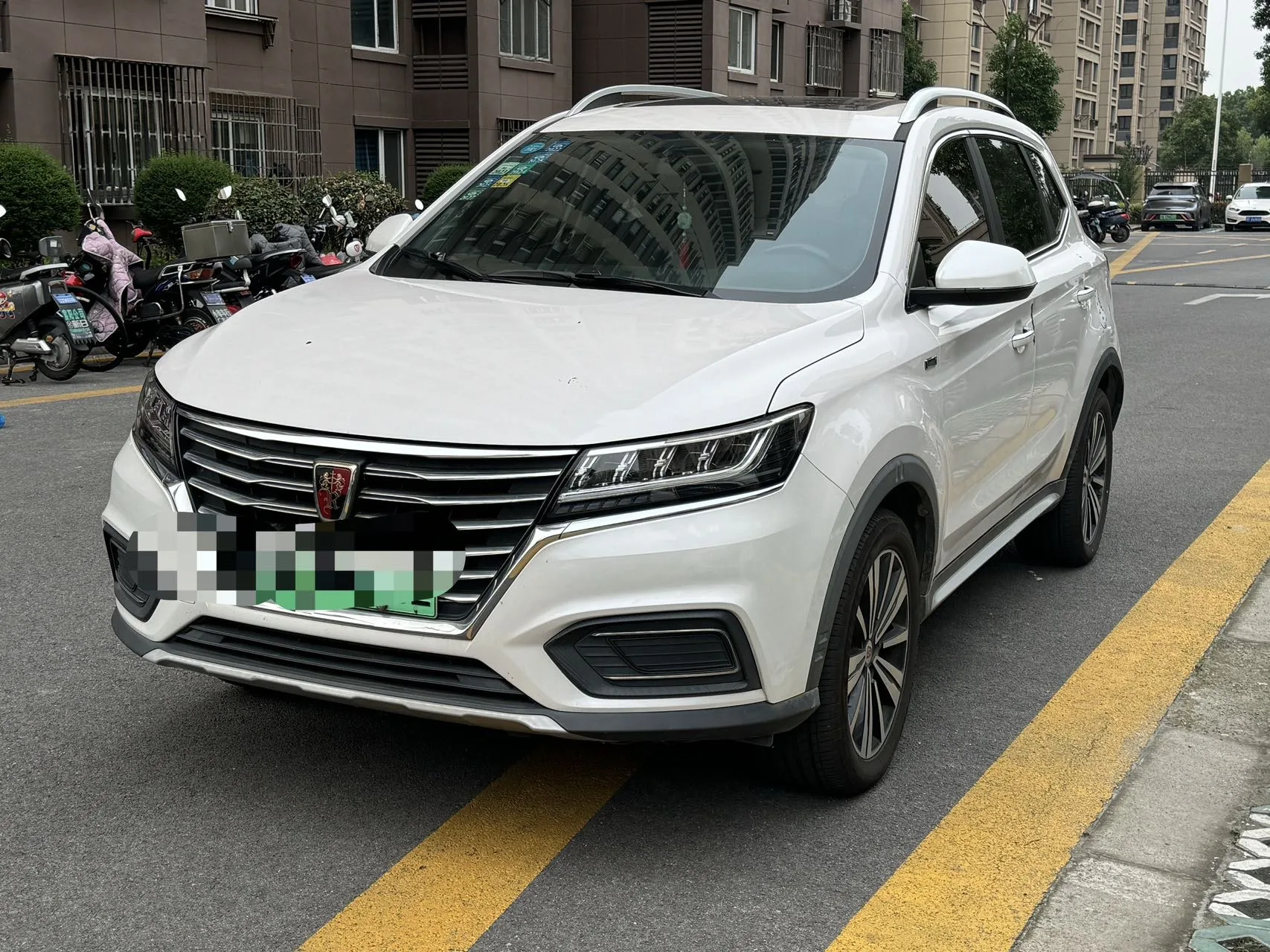 Roewe RX5 New Energy 2019 Model eRX5 50T 4G Connectivity Advanced Edition