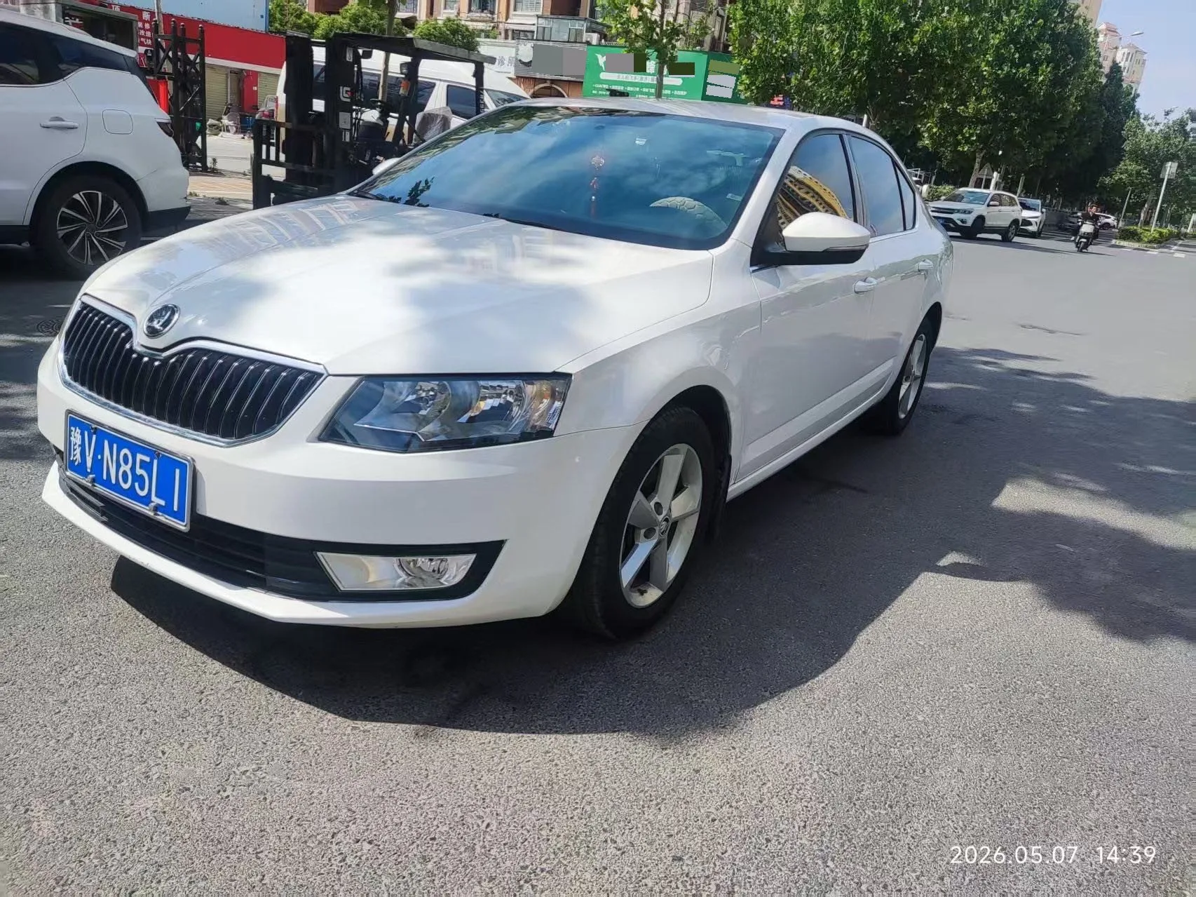 Octavia 2015 1.6L Automatic Elegance Edition