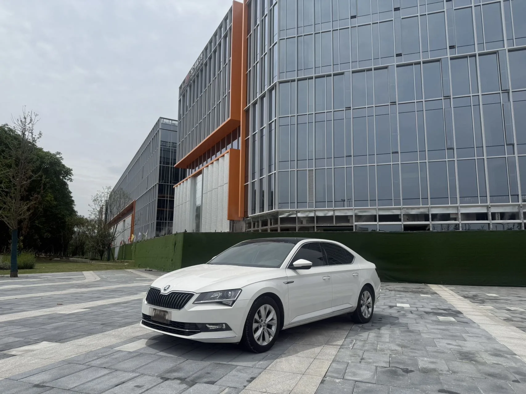 Superb 2019 TSI280 DSG Comfort Edition