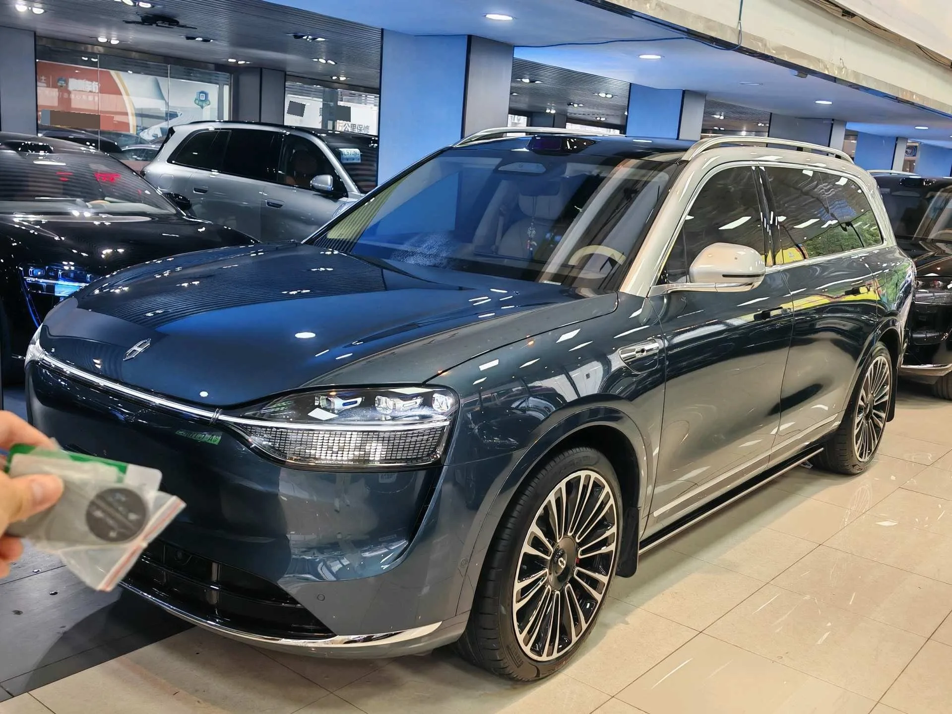 Wenjie M9 2024 Ultra Range Extended Edition 52kWh