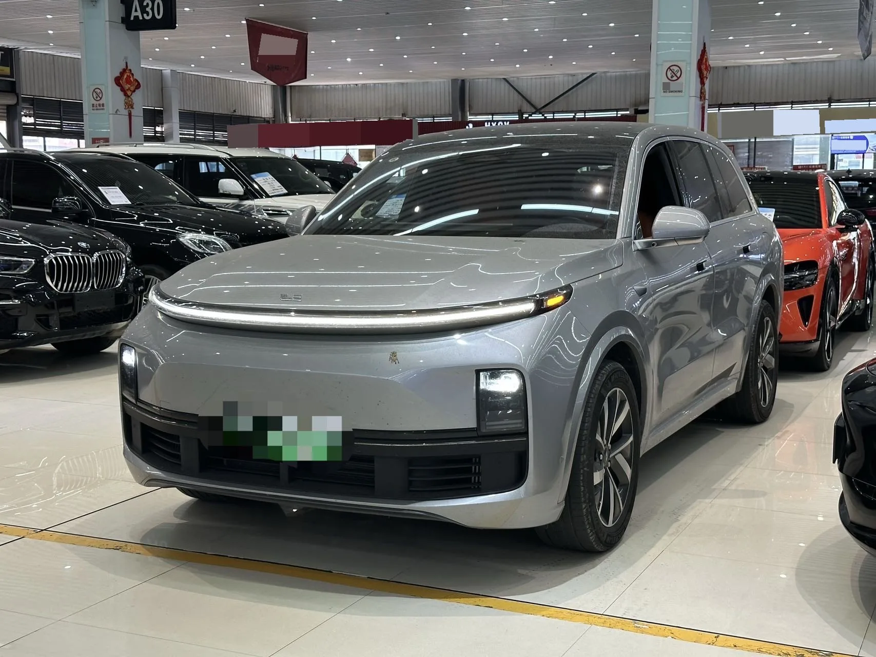 那 汽车 L8 2023 专业版