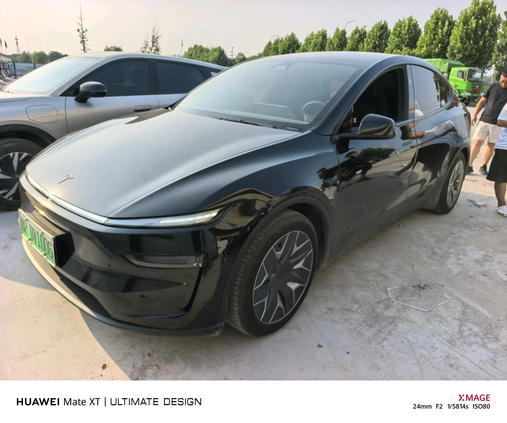 Tesla 2025 Model Y L Long Range All-Wheel Drive Automatic