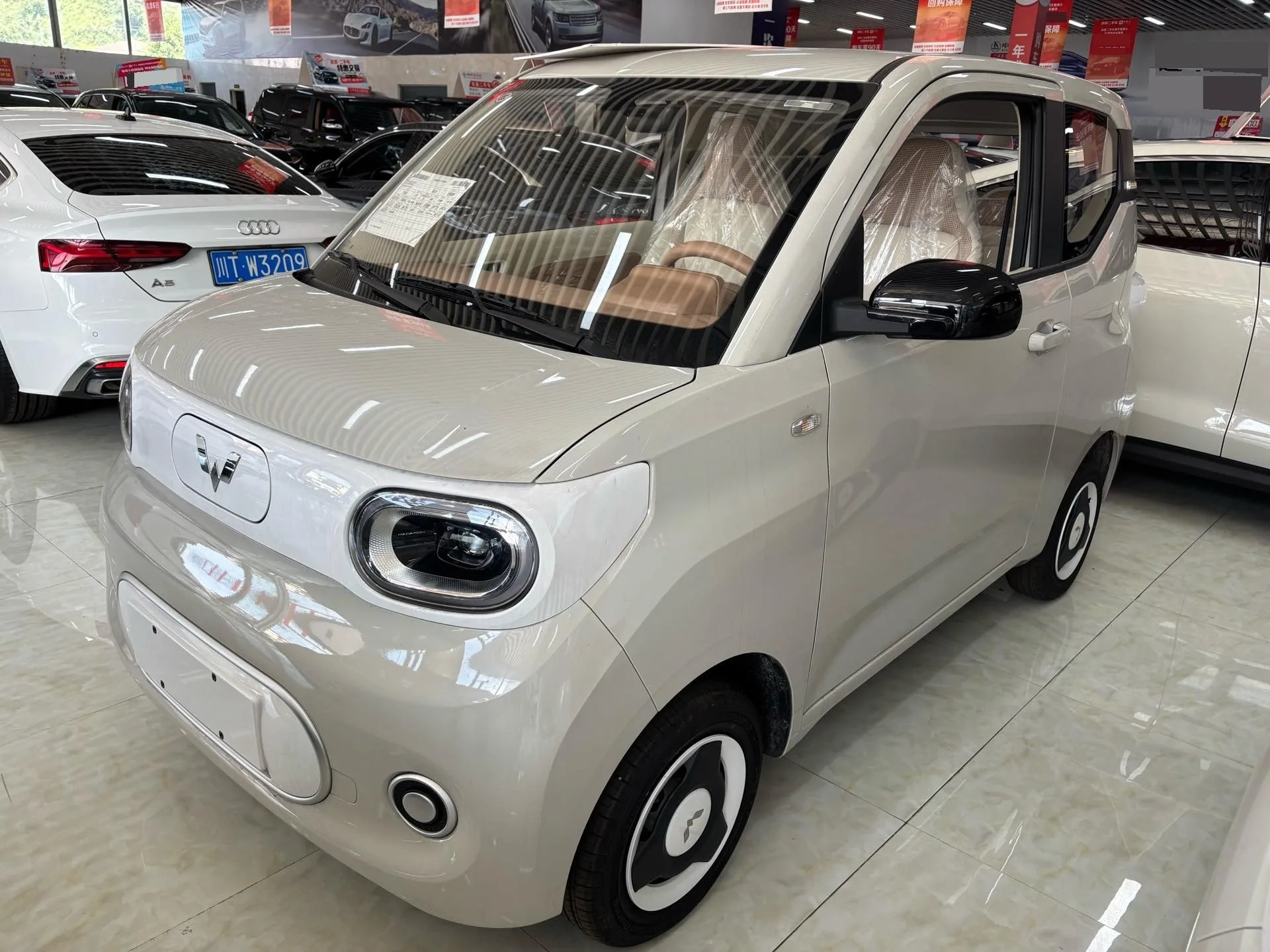 Wuling 2024 Hongguang MINI EV 215km Youth Edition Automatic
