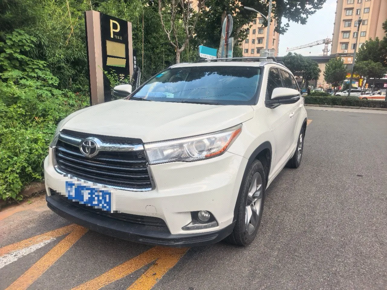 2015 Highlander 2.0T AWD Luxury 7-seater