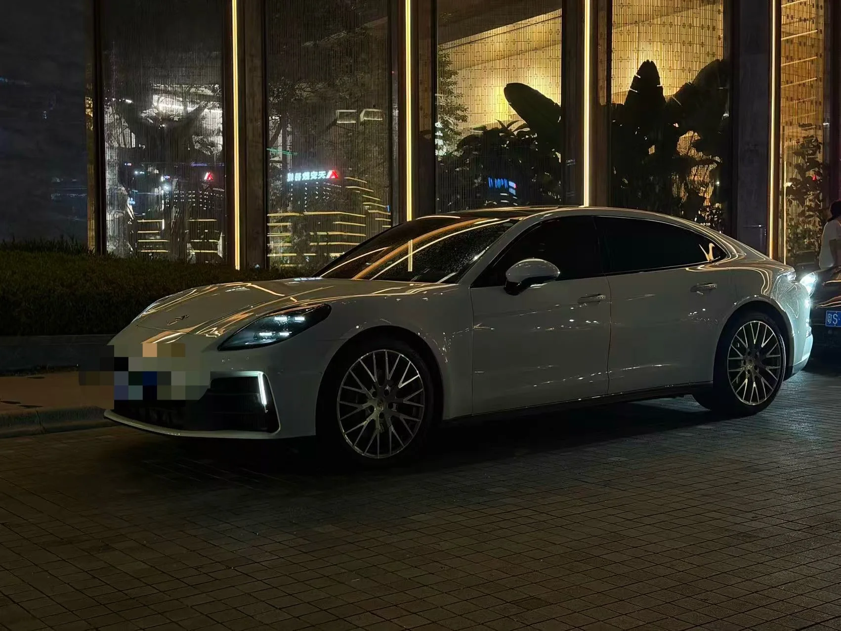 Porsche Panamera (Imported) 2024 Model Year Panamera Executive 2.9T Automatic Transmission