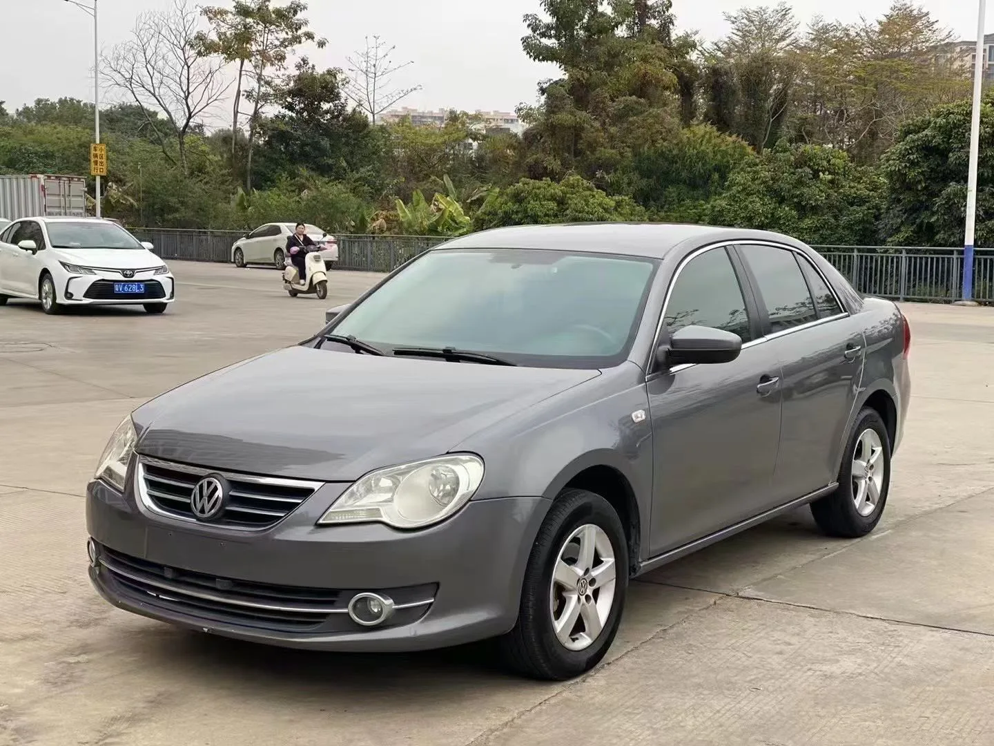 2012 Volkswagen Bora 1.6L Automatic Fashion Edition