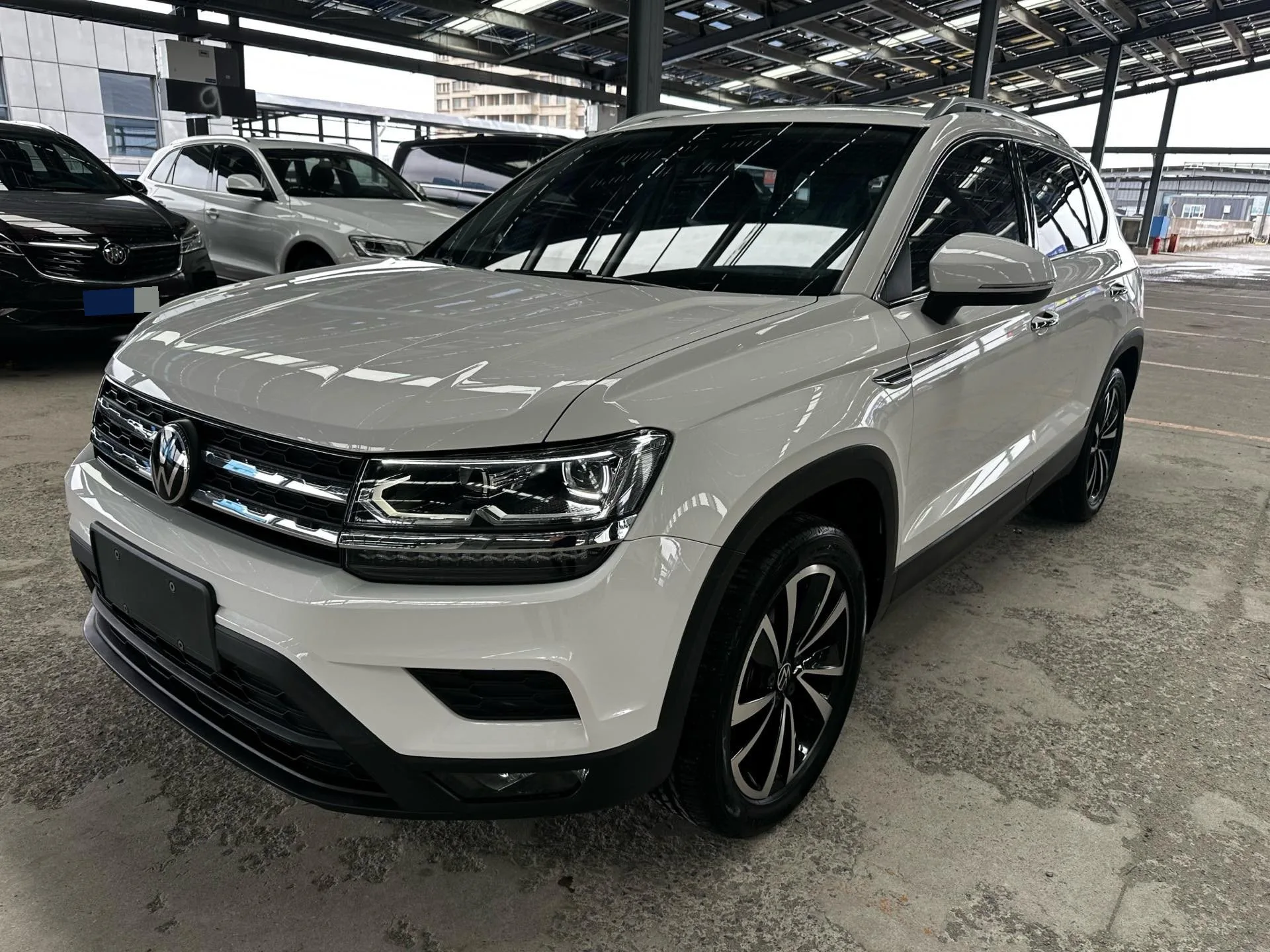 Tharu 2021 280TSI 2WD Luxury Edition