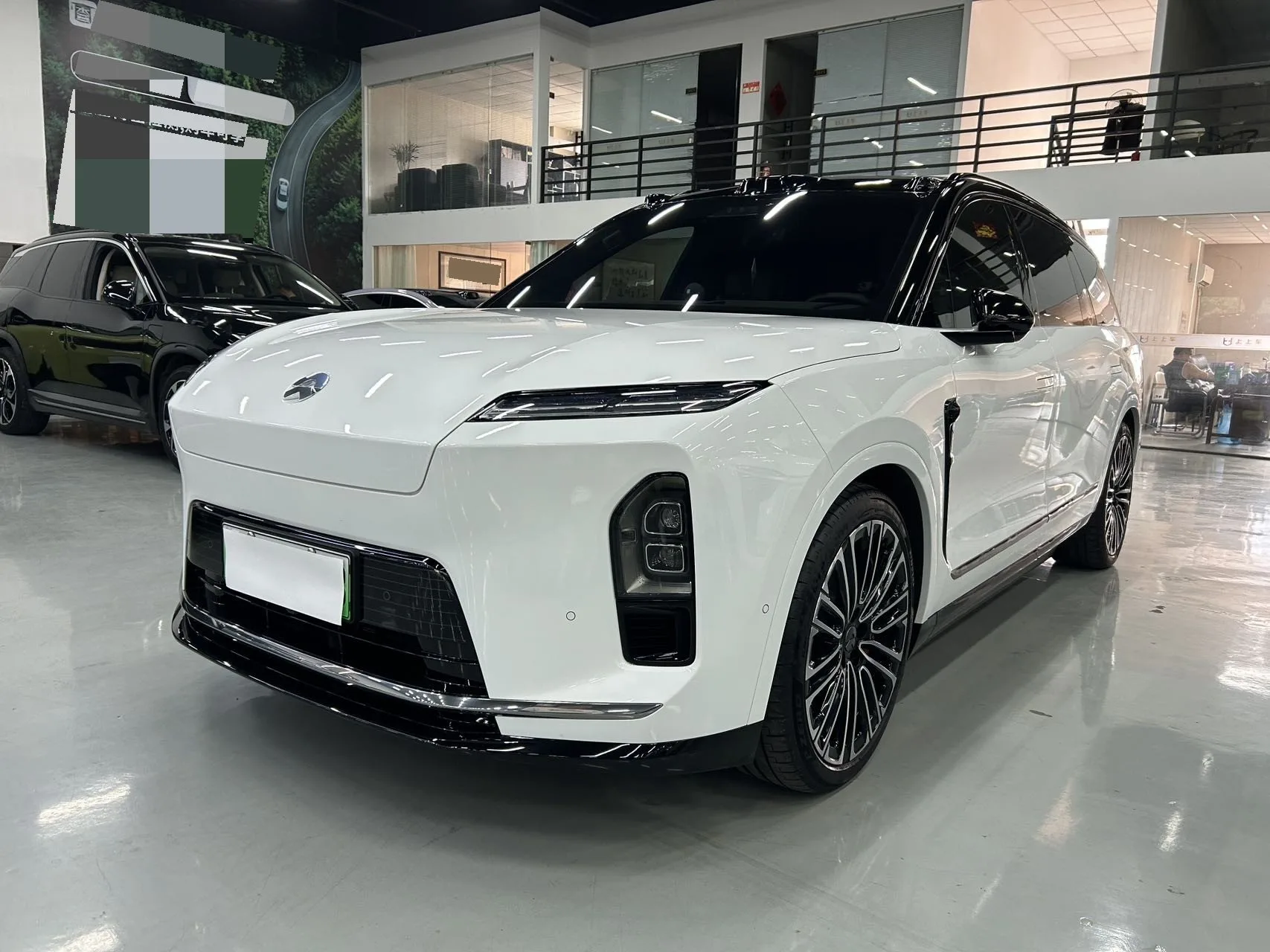 NIO 2026 ES8 6-seater Executive Signature Edition Automatic