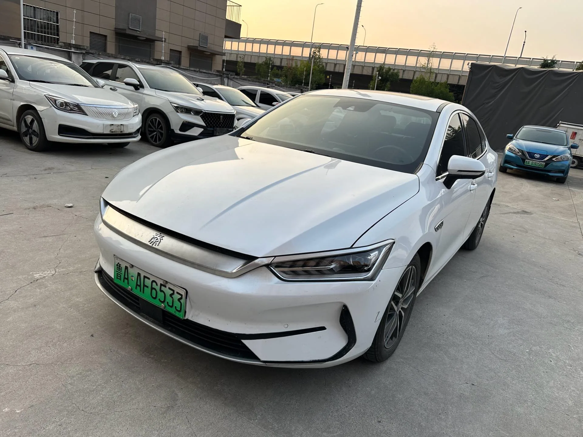 Qin PLUS 2021 EV 500KM Luxury Edition