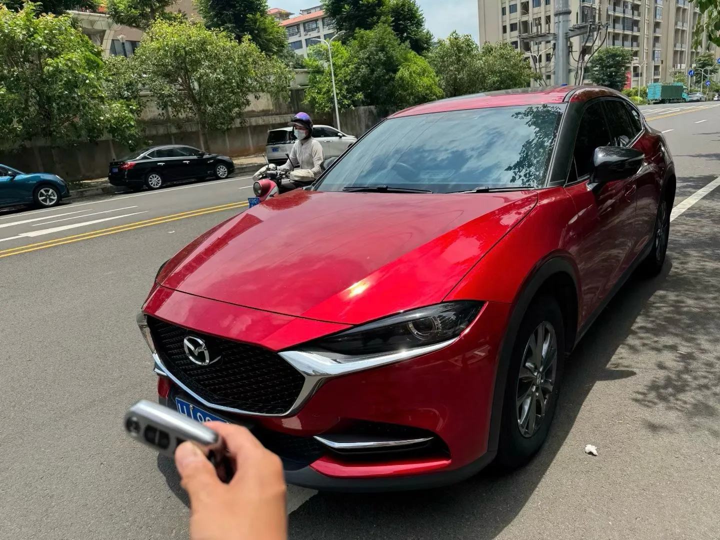 马自达 CX-4 2021 2.0升 自动的 两驱 蓝色的 天空 活力 版