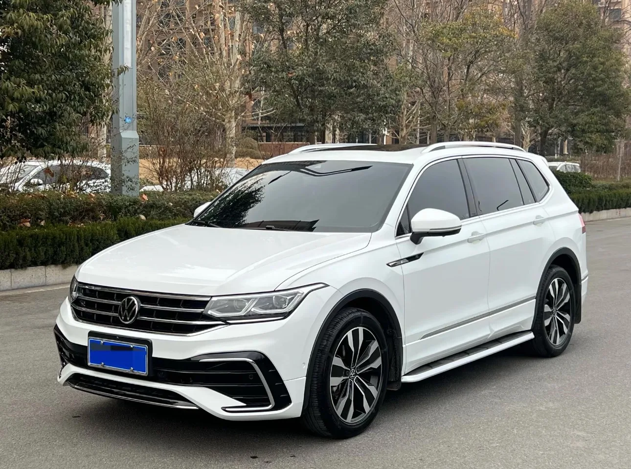 Tiguan L 2023 330TSI Automatic 2WD R-Line Premium Edition