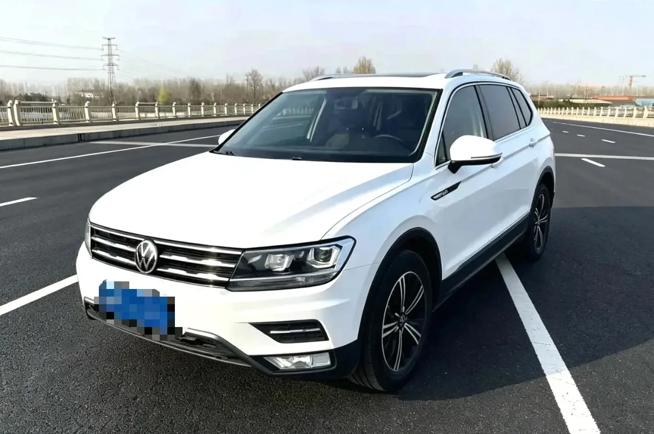 Tiguan L 2021 330TSI Автоматический 2WD Умный Версия