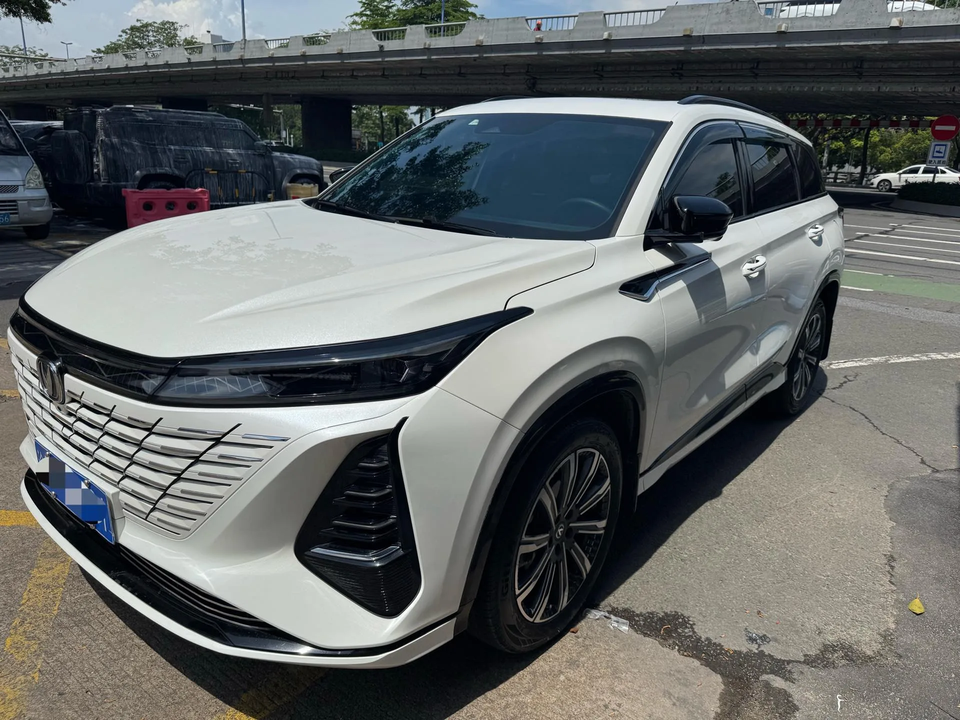 Чанъань 2024 CS75 ПЛЮС 1,5Т Чемпион Версия Разумный Вождение и Спортивный Автоматический Передача инфекции