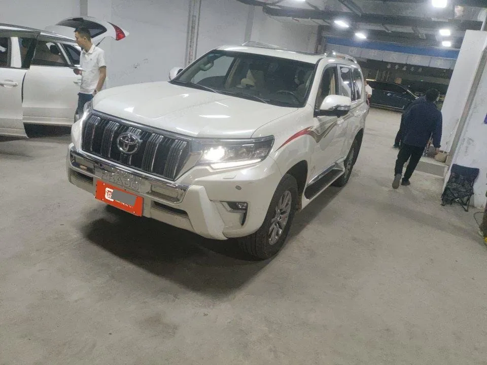 Prado (Imported) 2014 2.7L Automatic Standard Edition