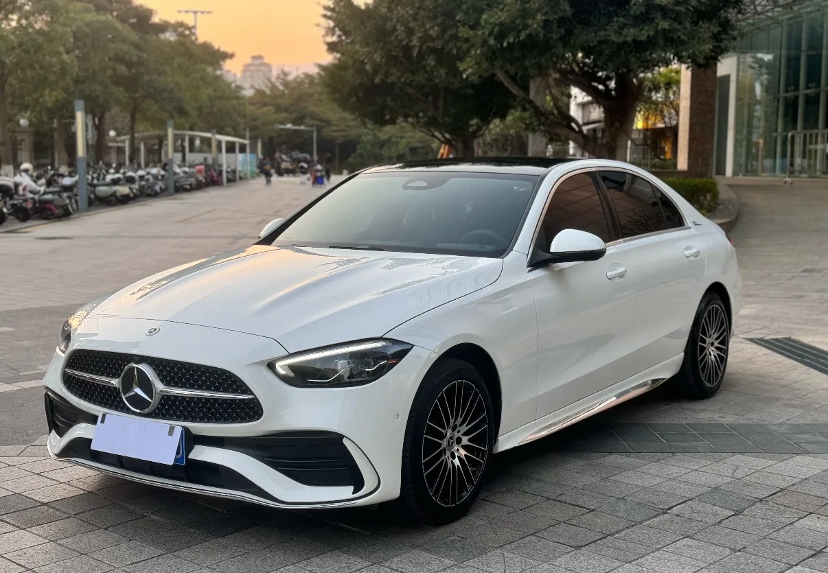 2023 梅赛德斯-奔驰 C级 C 260 L 运动 版