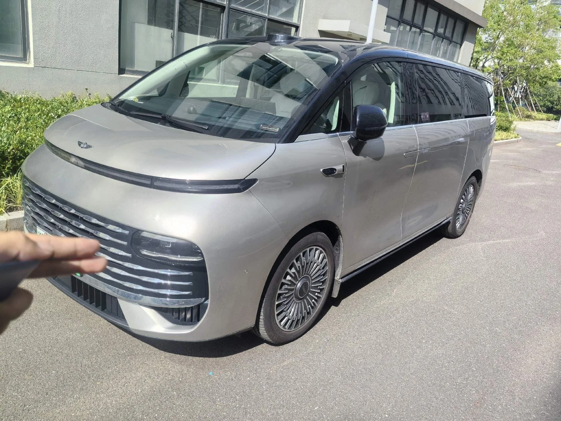 Geely Galaxy 2026 V900 1220 AWD Max Edition, Automatic Transmission