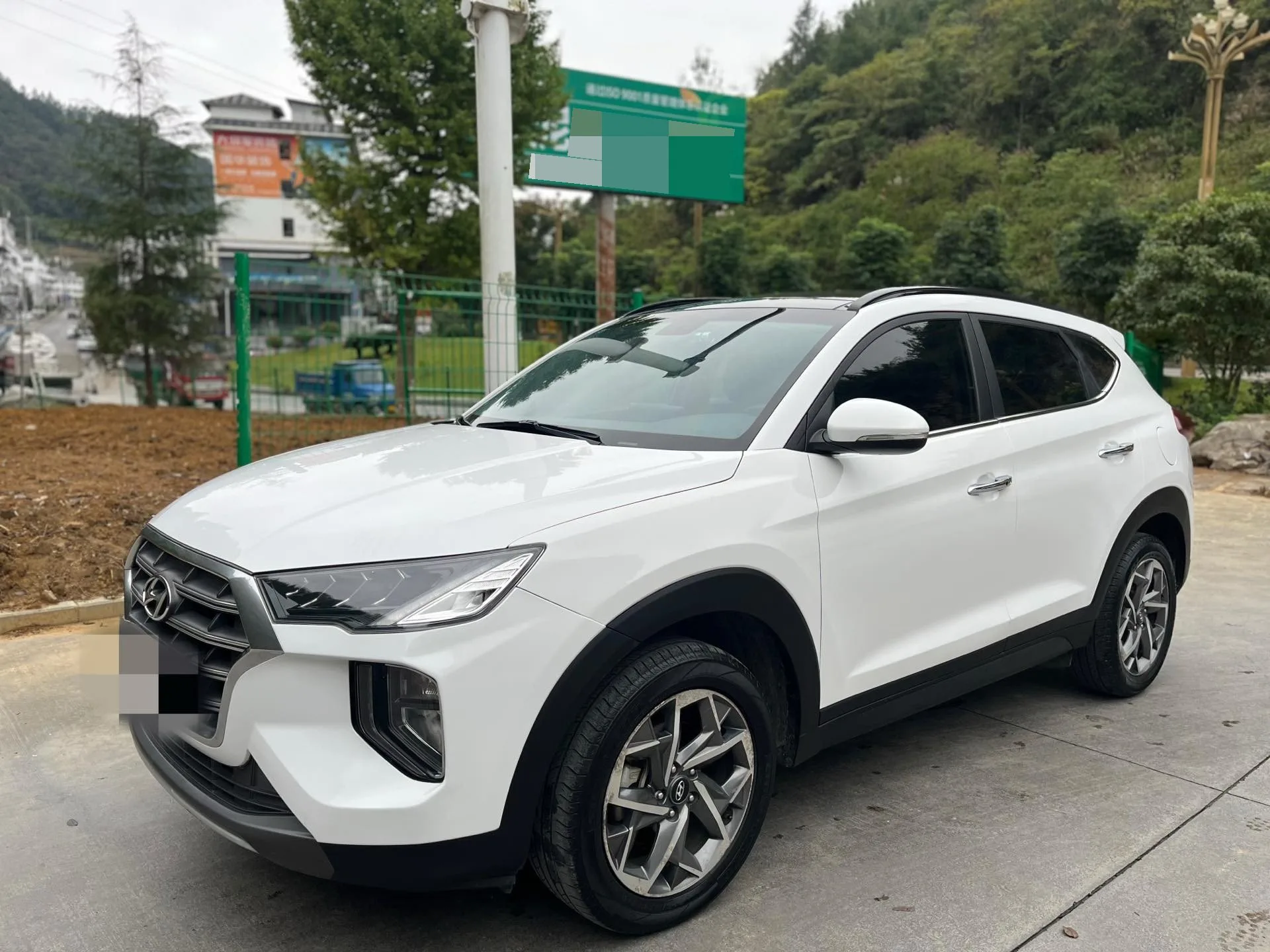 Tucson 2019 280TGDi Dual-Clutch Two-Wheel Drive Fashion Edition (National V Emission Standard)