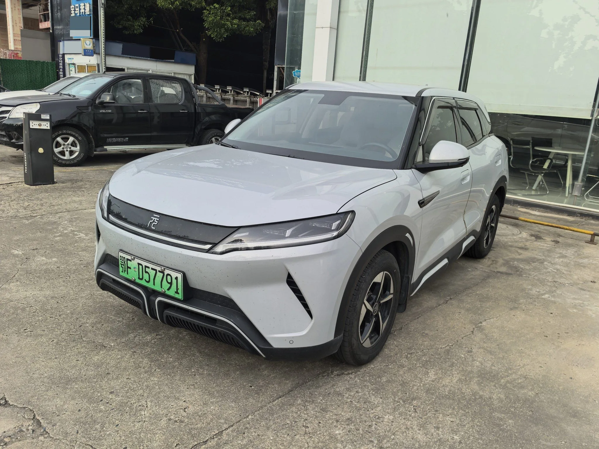 Yuan UP 2024 Model 401KM Leading Edition